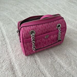 Pink crossbody purse